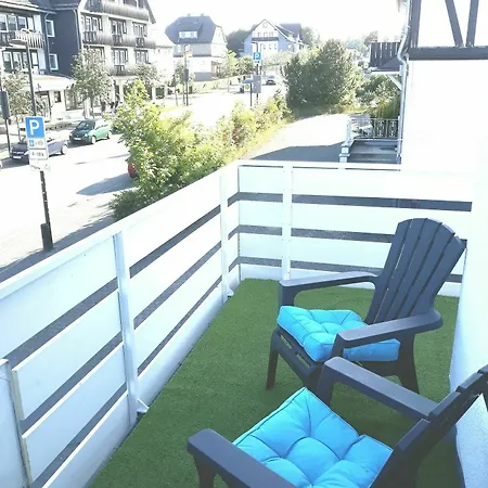 Zwei Loewen Apartment